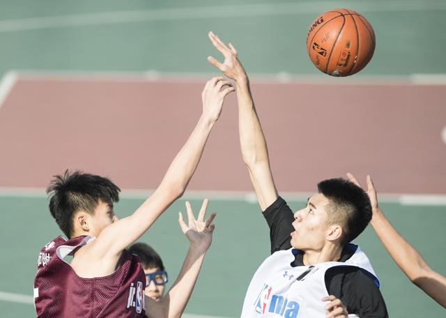 苏成峰听到这，整个人忍不住哆嗦起来，脱口道：我不去叙利亚。